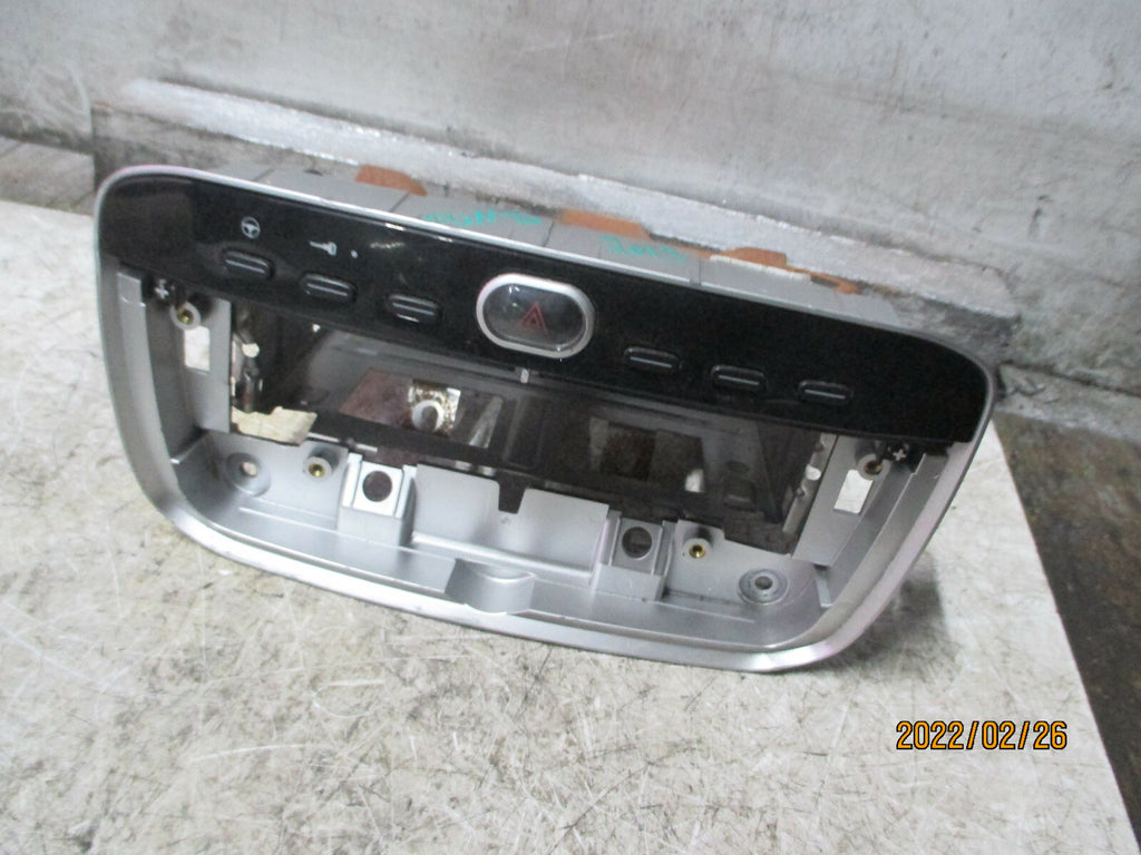 FIAT PUNTO EVO MK3 2013 CENTRE CONSOLE DOOR LOCK HAZARD SWITCH