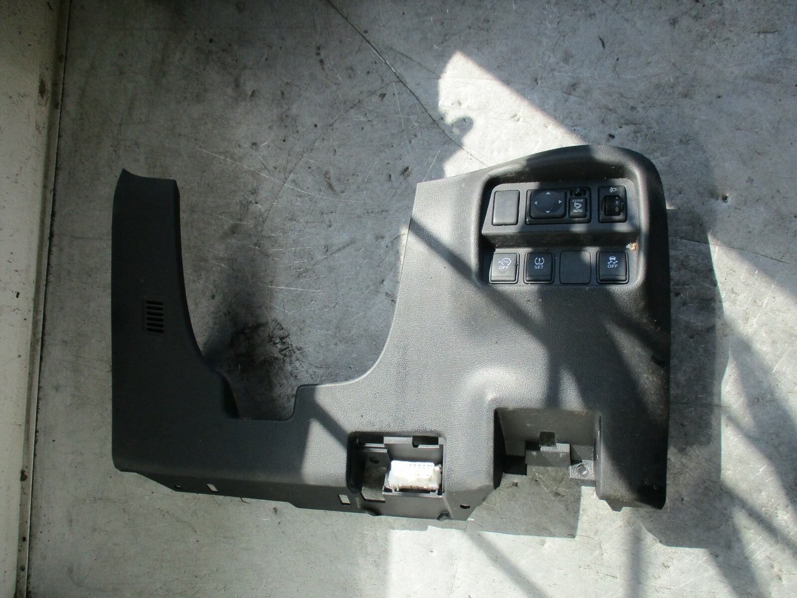 NISSAN JUKE 2016 OS DRIVER SIDE HEADLIGHT & MIRROR CONTROL SWITCHES 68962BV80A