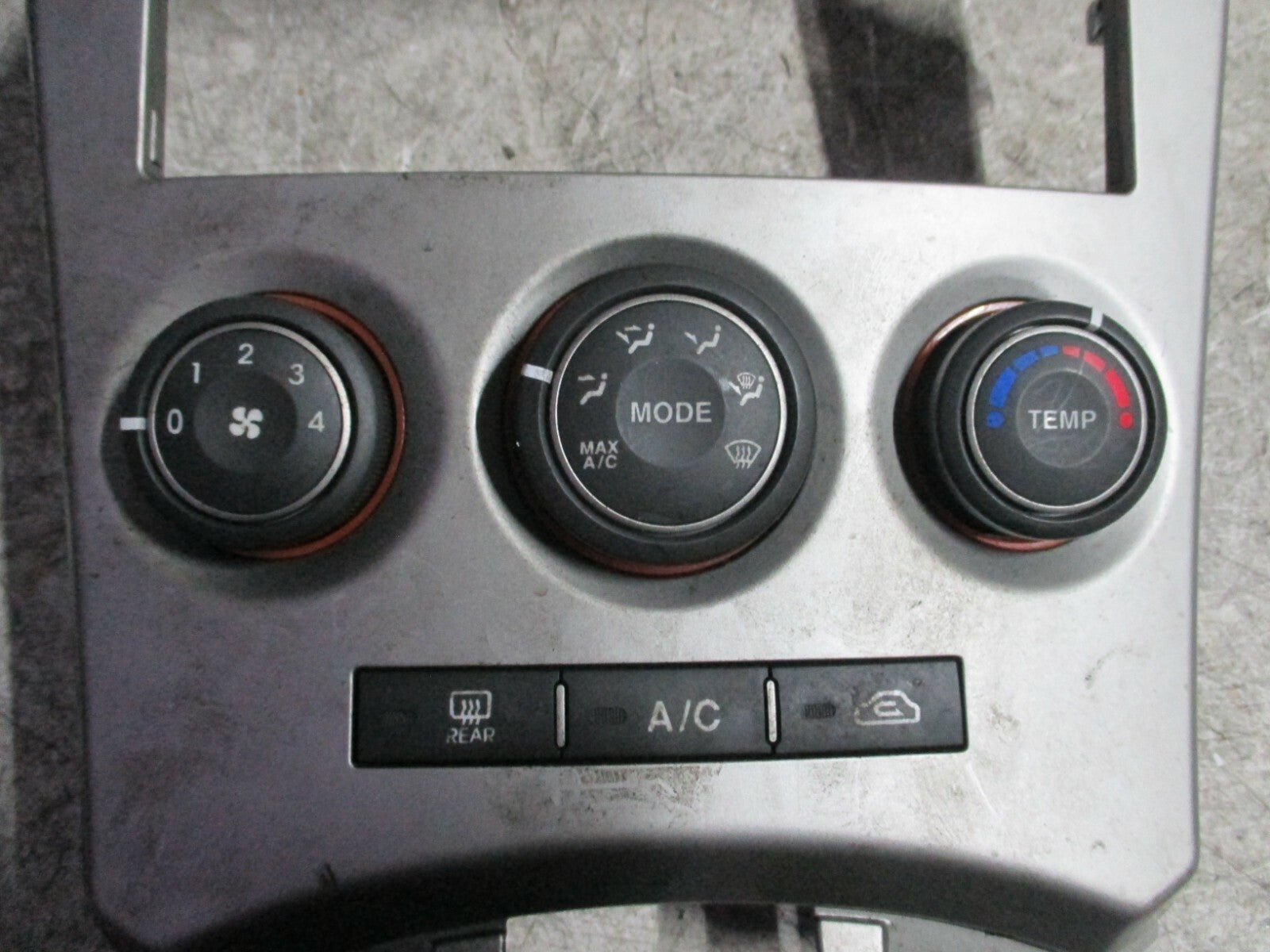 KIA CARENS 2009 MK2 HEATER CONTROL WITH CLOCK AND HAZARD SWITCH