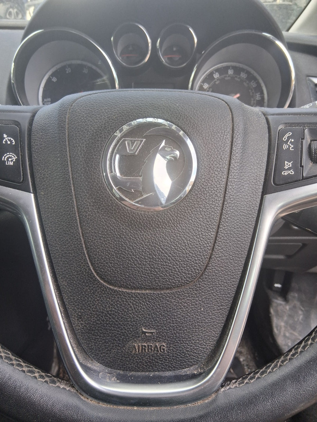 2013 VAUXHALL ASTRA J ESTATE STEERING WHEEL AIRBAG BLACK