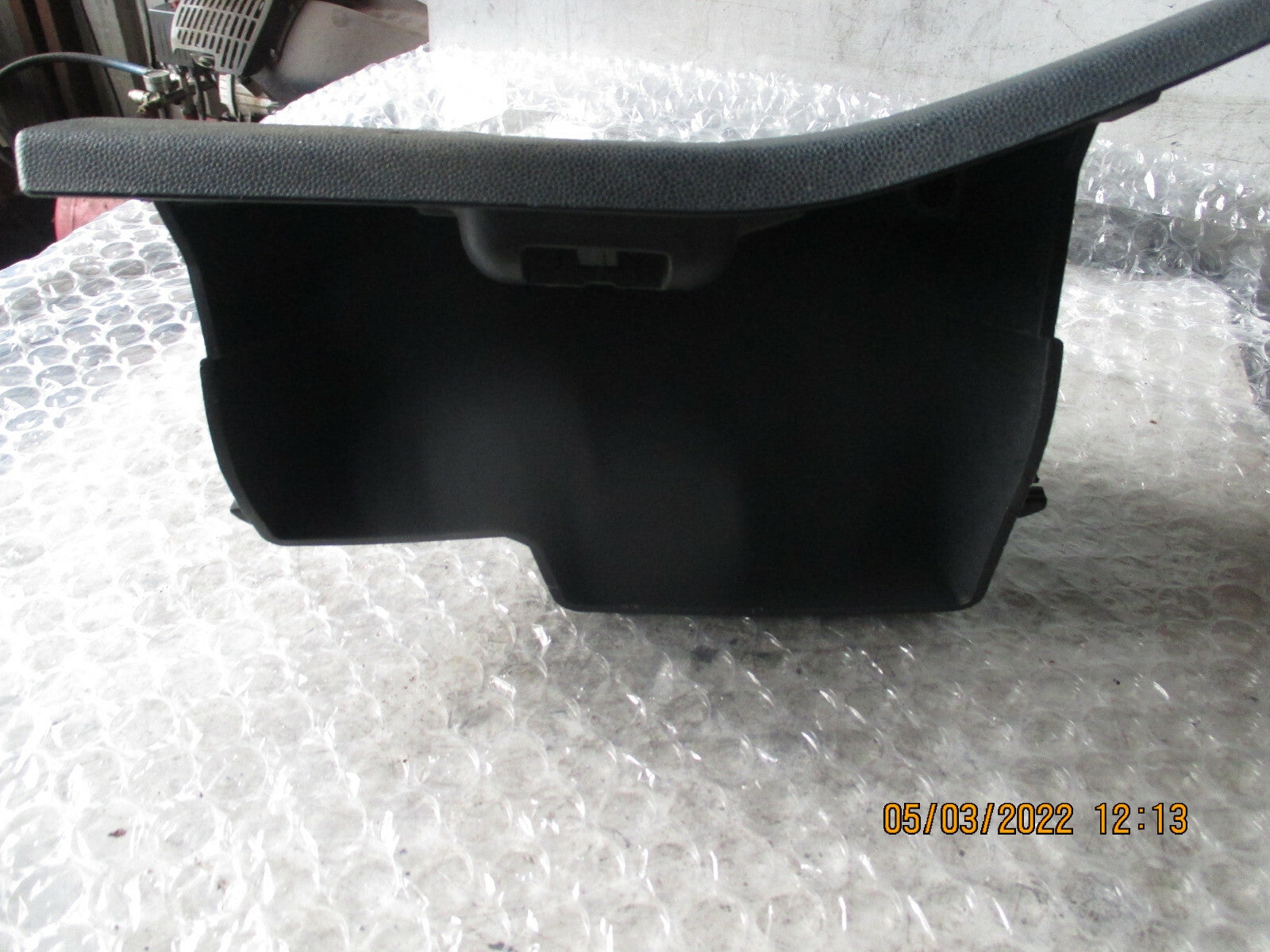 FORD FIESTA 2011 MK7 NSF FRONT PASSENGER SIDE GLOVE BOX 8A61A060010