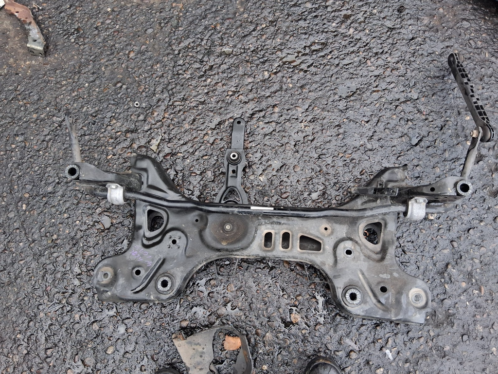2024 AUDI A1 S LINE MK2 1.0 PETROL FRONT SUBFRAME WITH ANTIROL BAR 2Q0411303