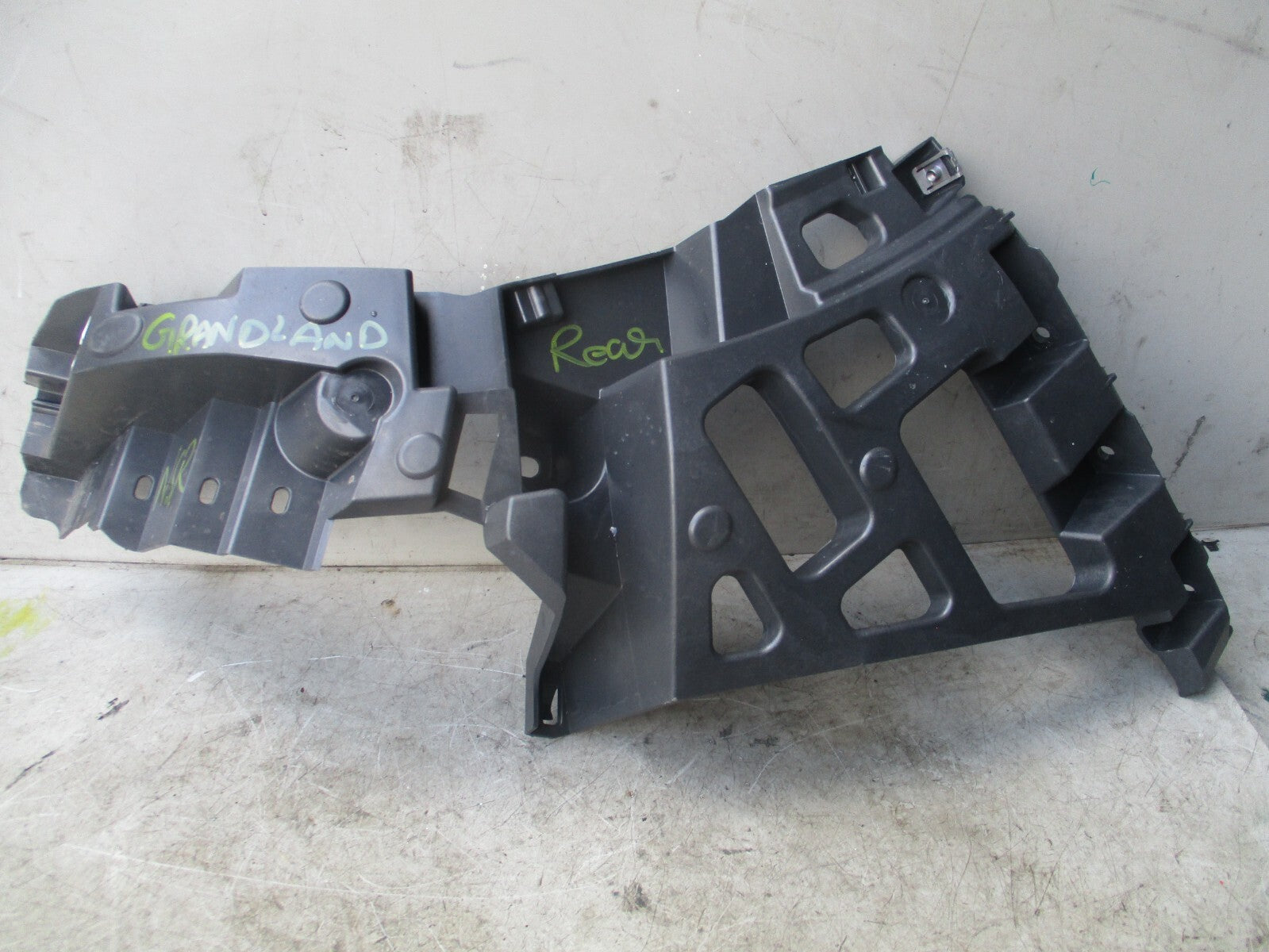 2023 VAUXHALL GRANDLAND NSR PASSENGER SIDE REAR BUMPER BRACKET YP00035780