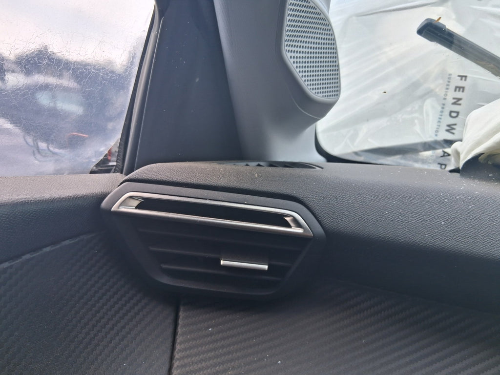PEUGEOT 208 MK2 2025 NSF PASSENGER SIDE FRONT AIR VENT