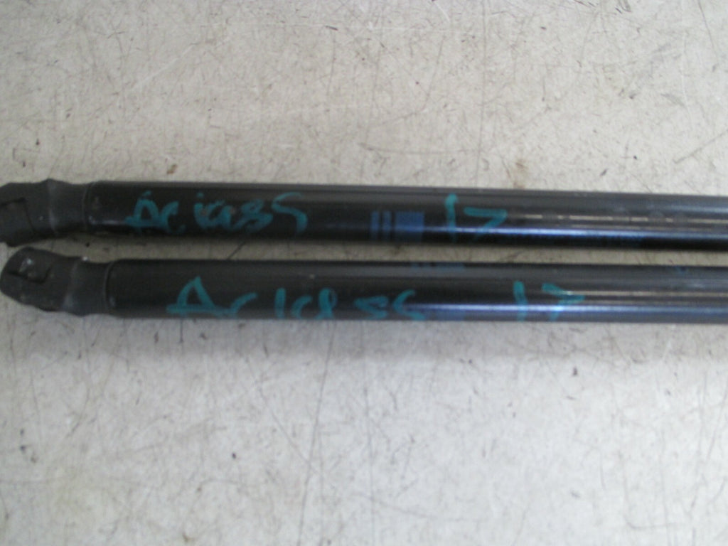 MERCEDES BENZ A CLASS W176 2017 TAIL GATE BOOT LID GAS STRUTS PAIR A1769800164