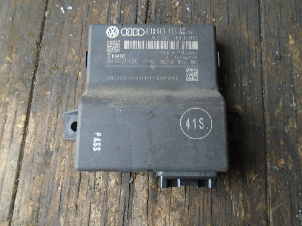 AUDI A1 8X 2015 3 DOOR OS DRIVER SIDE DOOR CONTROL UNIT GATEWAY ECU 8U0907468AC