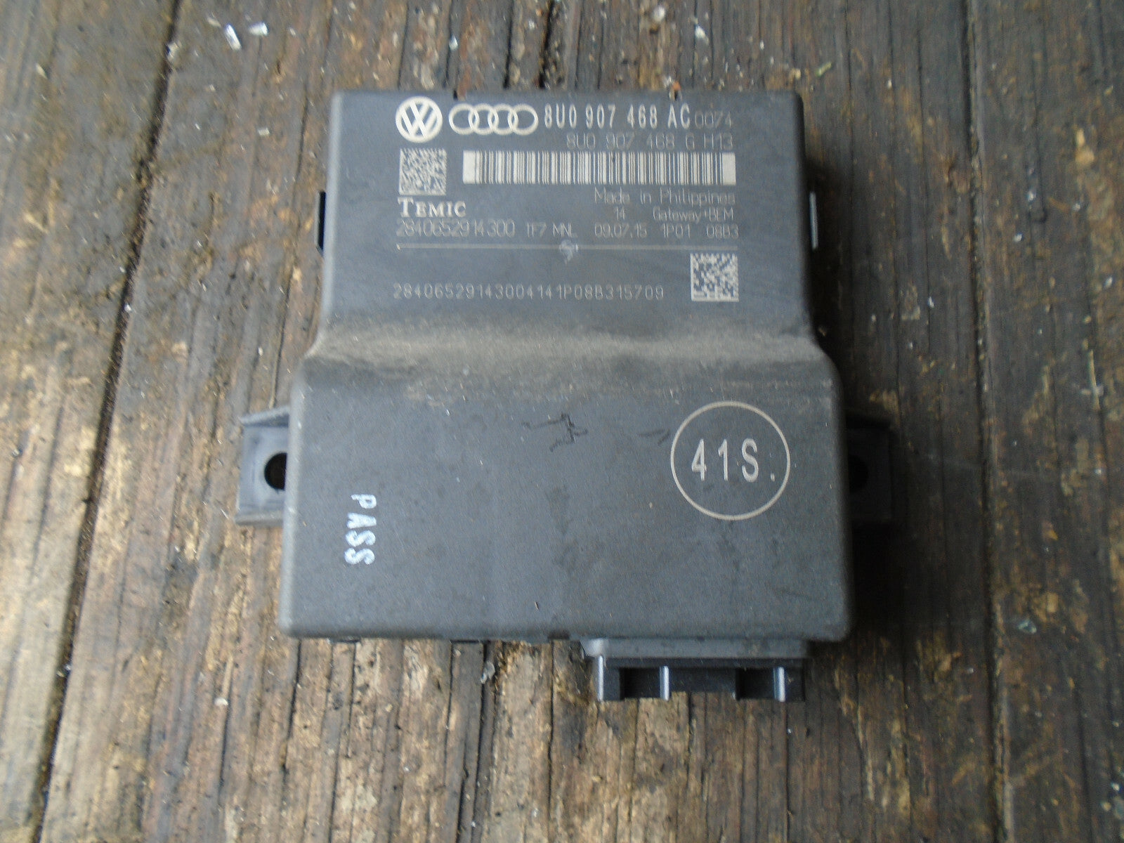 AUDI A1 8X 2015 3 DOOR OS DRIVER SIDE DOOR CONTROL UNIT GATEWAY ECU 8U0907468AC