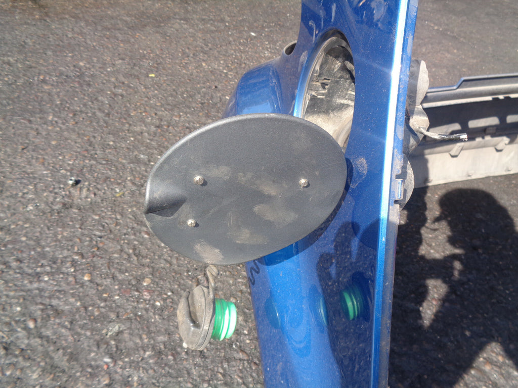 2008 SMART FORTWO COMPLETE REAR BUMPER LEFT RIGHT MIDDLE SECTION