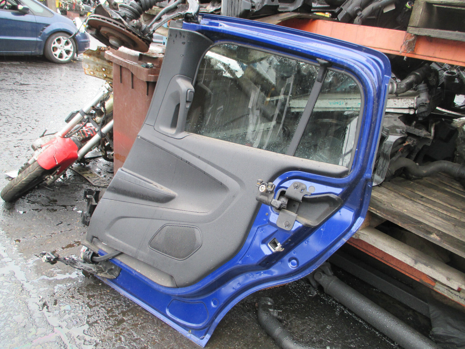 FORD B MAX 2017 OSR DRIVER SIDE REAR SLIDING COMPLETE DOOR BLUE