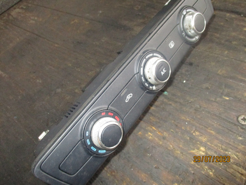 AUDI A3 2013 HEATER CONTROL PANEL SWITCH 8V0820047B