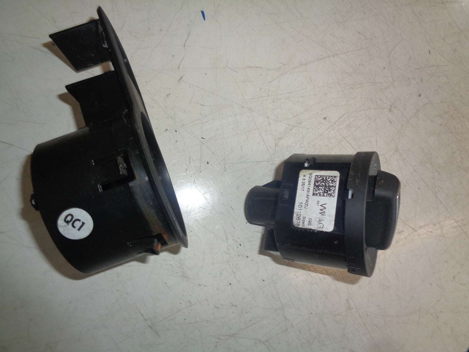 VW VOLKSWAGEN POLO 6R 2017 MK5 AUTO HEADLIGHT FOG LIGHT LAMP SWITCH 5G0941431AF