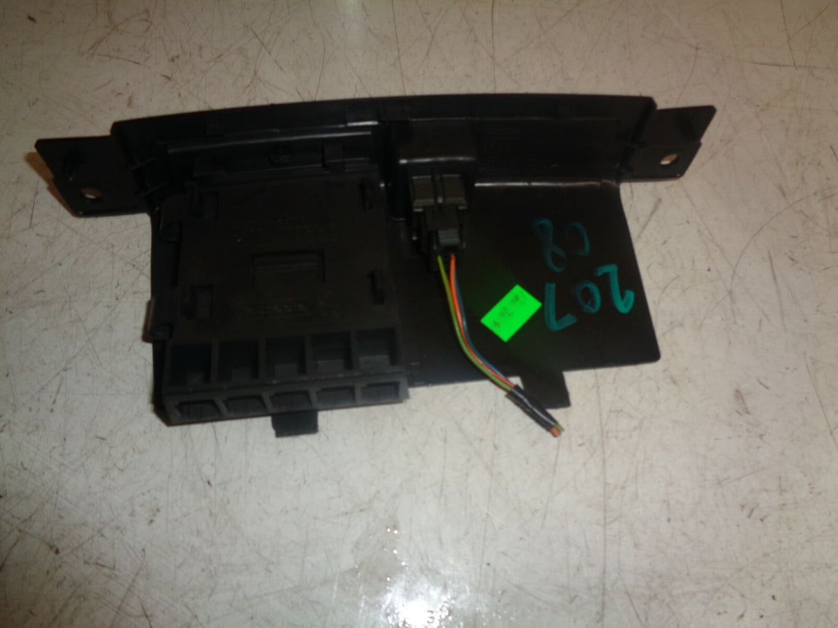 PEUGEOT 207 2008 1.4 PETROL CENTRAL DOOR LOCK SWITCH & PANEL 9656713577