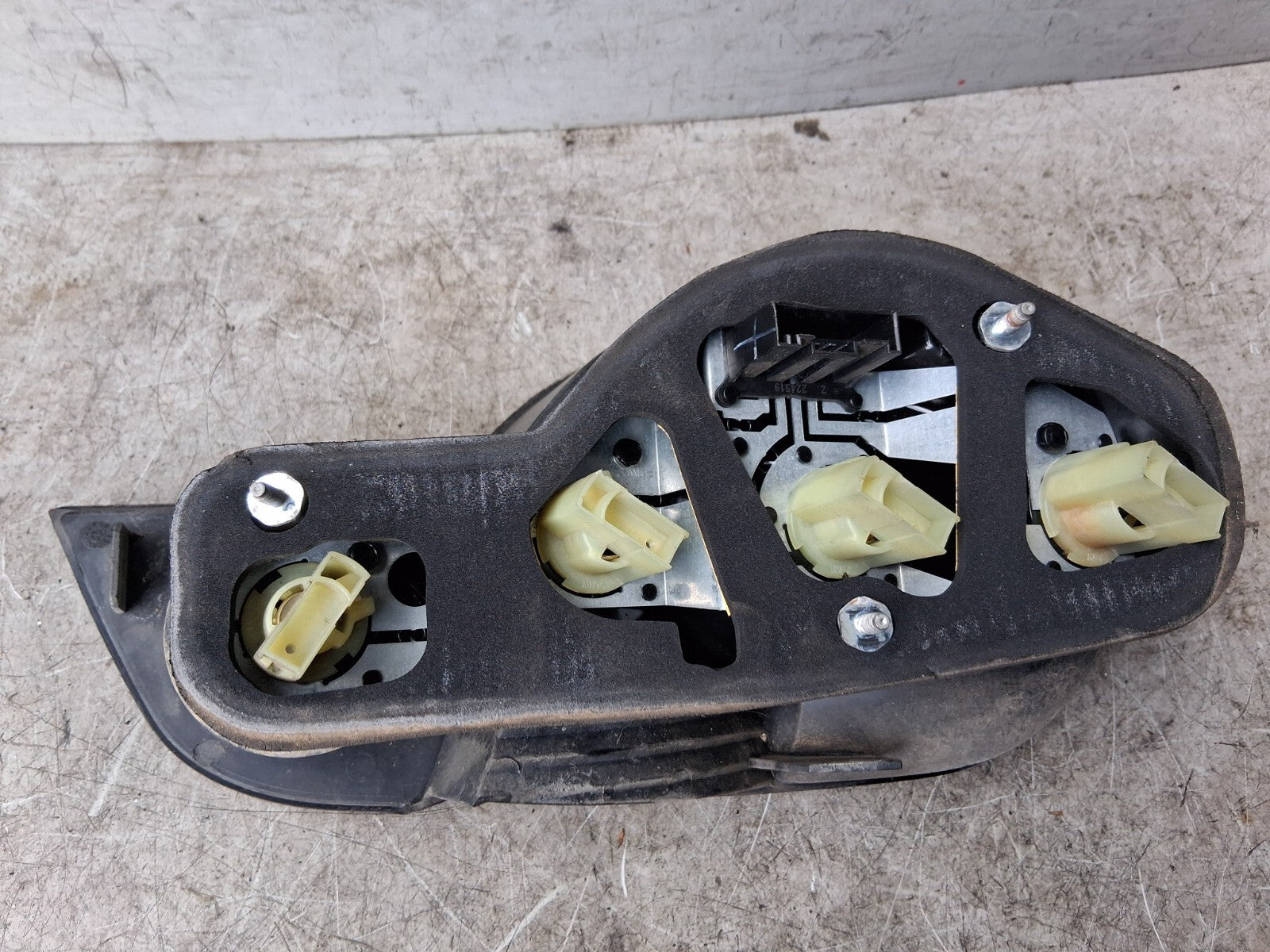 2003 BMW Z4 E85 OSR DRIVER SIDE REAR RIGHT TAIL LIGHT