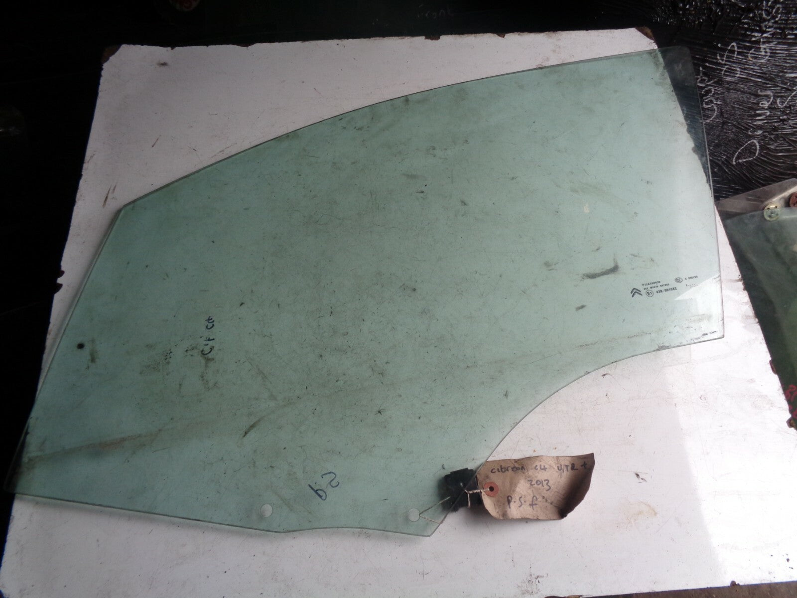 CITROEN C4 2013 MK2 1.6 HDI DOOR WINDOW GLASS FRONT PASSENGER SIDE