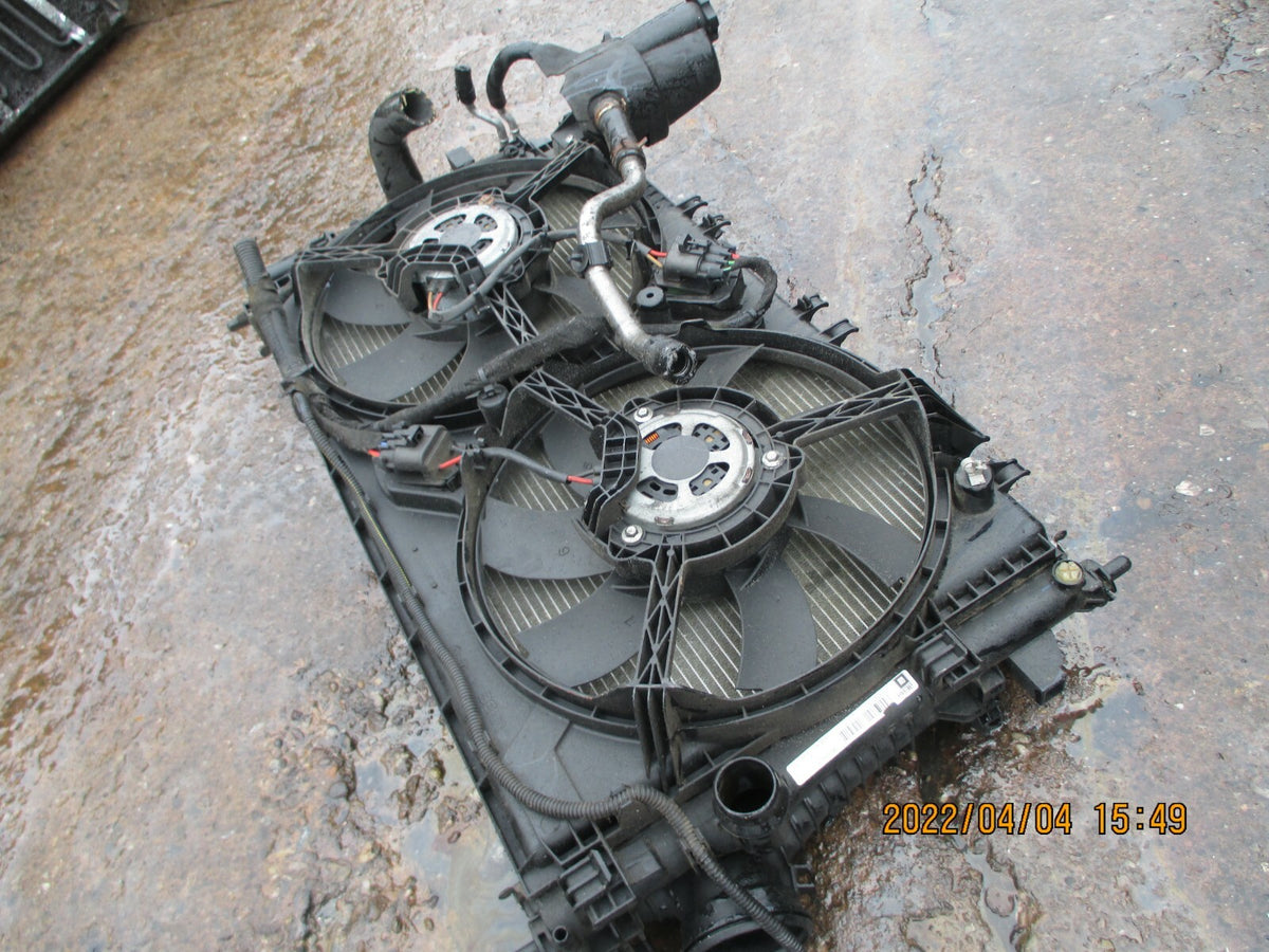 VAUXHALL INSIGNIA A 2.0 CDTI COOLANT RADIATOR  FAN 13223018