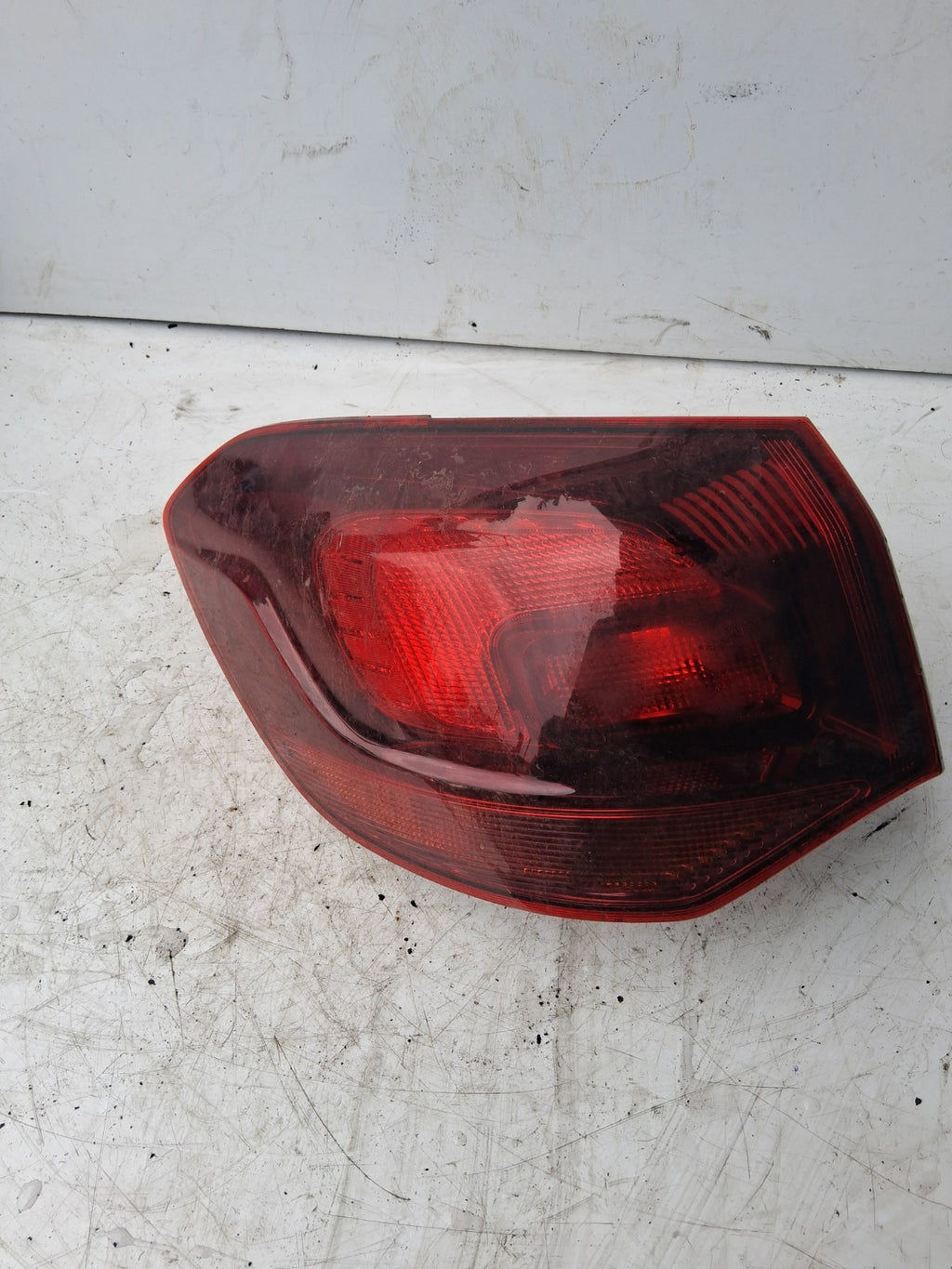 VAUXHALL ASTRA J 2013 NSR NEAR LEFT PASSENGER SIDE OUTER TAIL LIGHT 13282242