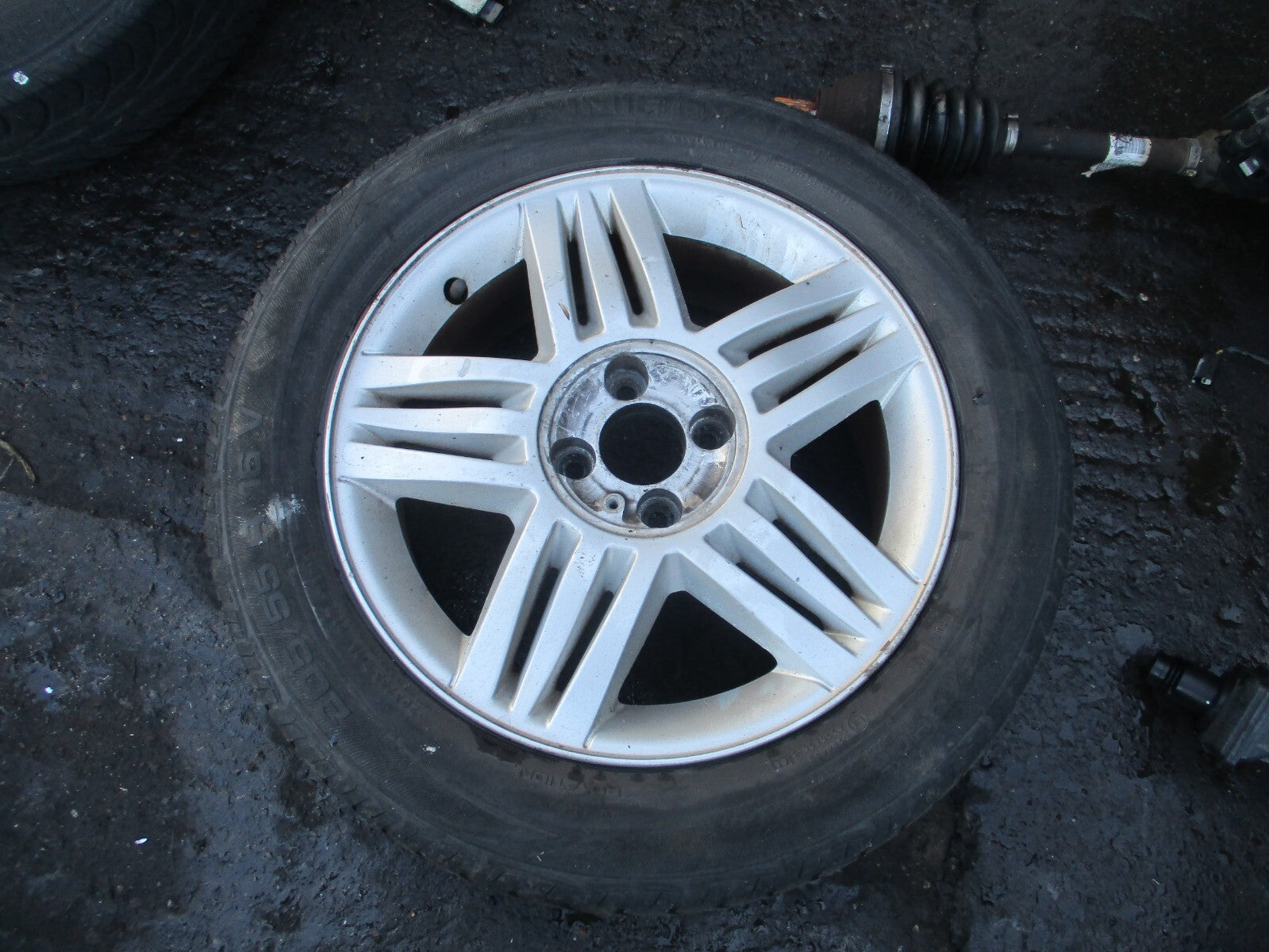 RENAULT MEGANE MK3 2009 16 INCH ALLOY WHEEL WITH TYRE 205/55R16