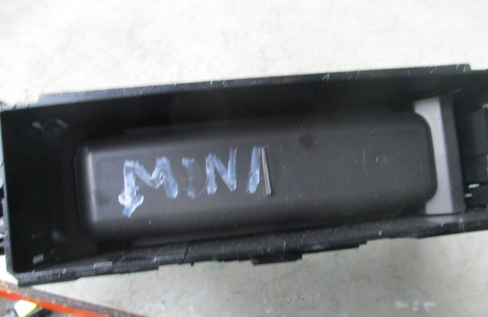 2010 MINI COOPER TRIM COVER 122737