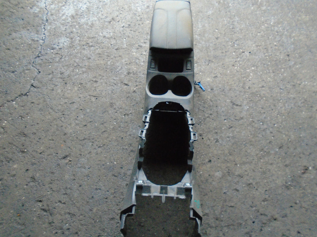 NISSAN QASHQAI J11 MK2 LOWER CENTRE CONSOLE ARMREST TRIM