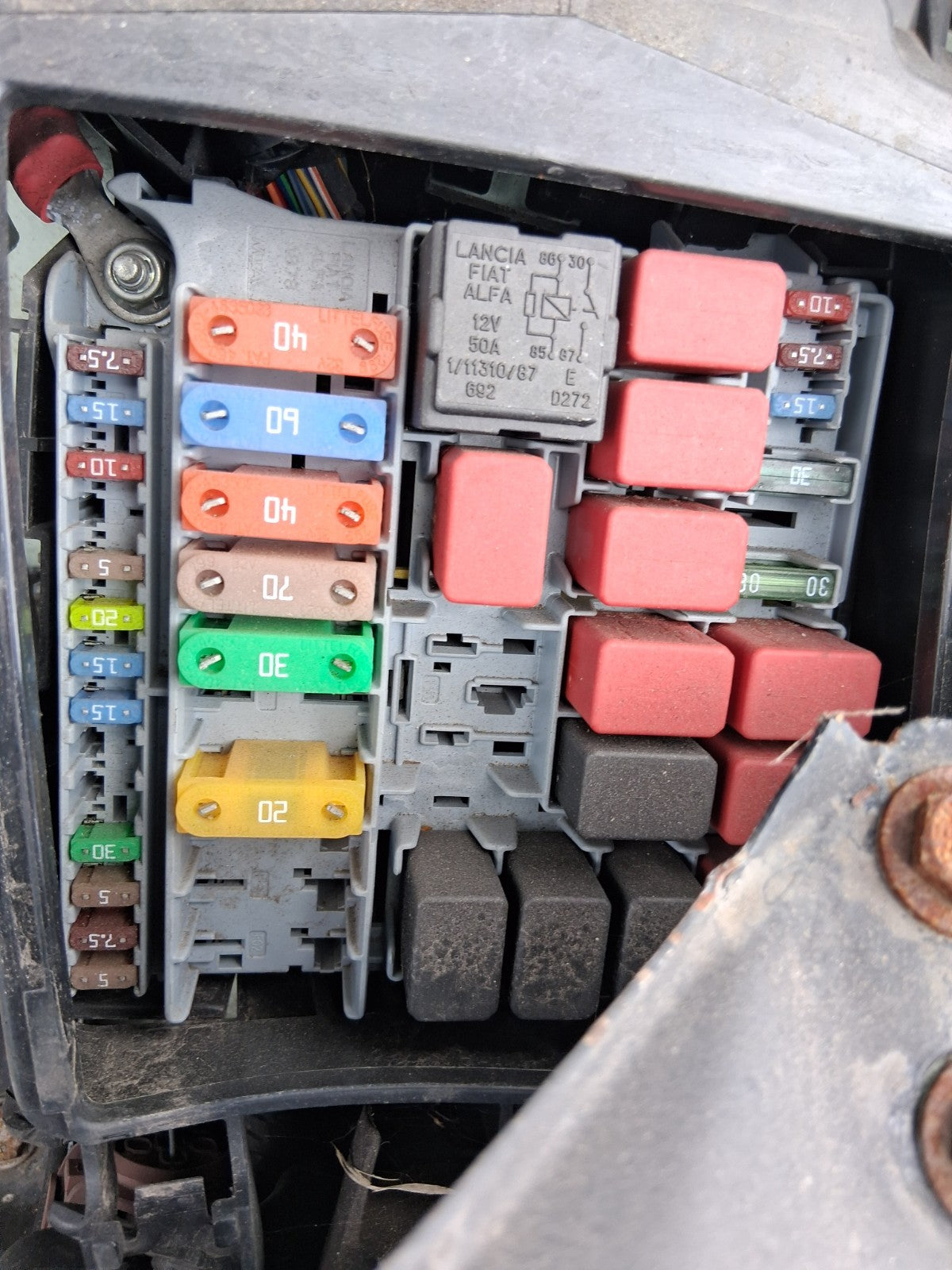 2015 FIAT 500 LOUNGE MK1 1.2 PETROL FUSE BOX RELAY BOX