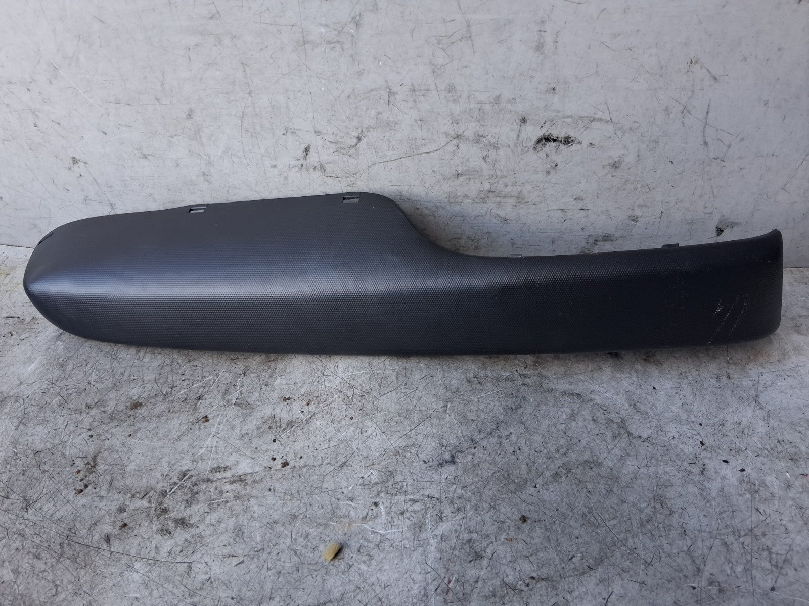 2007 HONDA JAZZ MK2 NSF PASSENGER FRONT DOOR GRAB PULL TRIM 83592SAAG010