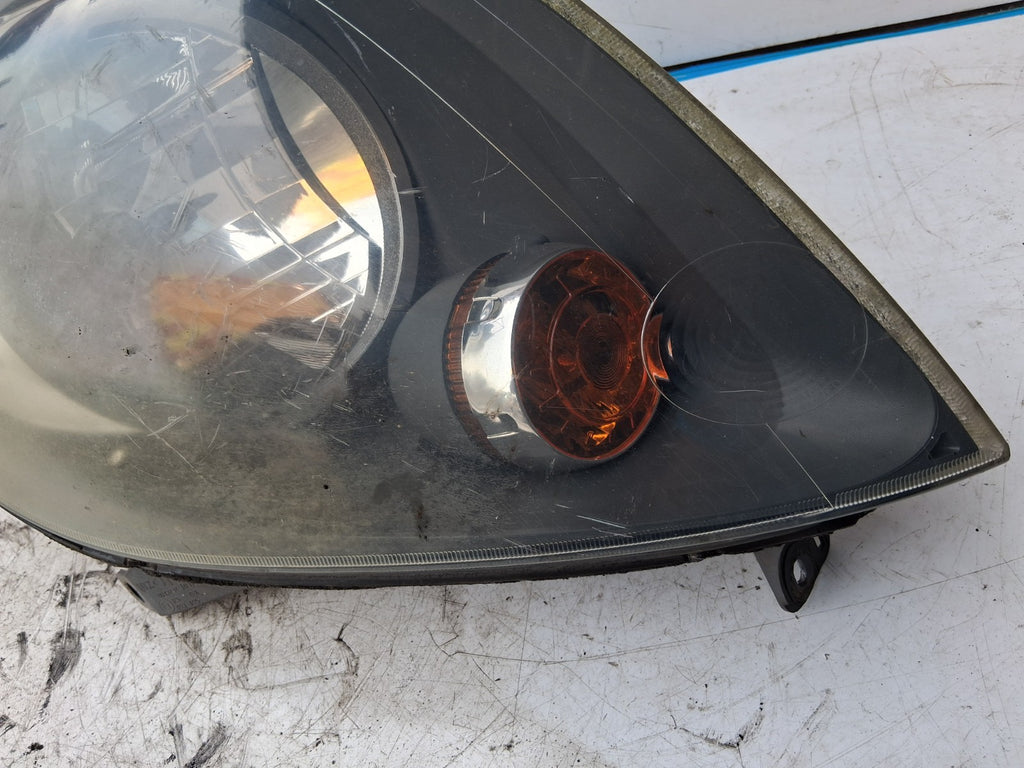 2006 FORD FIESTA MK6 OSF DRIVER SIDE FRONT RIGHT HEADLIGHT 0301224711