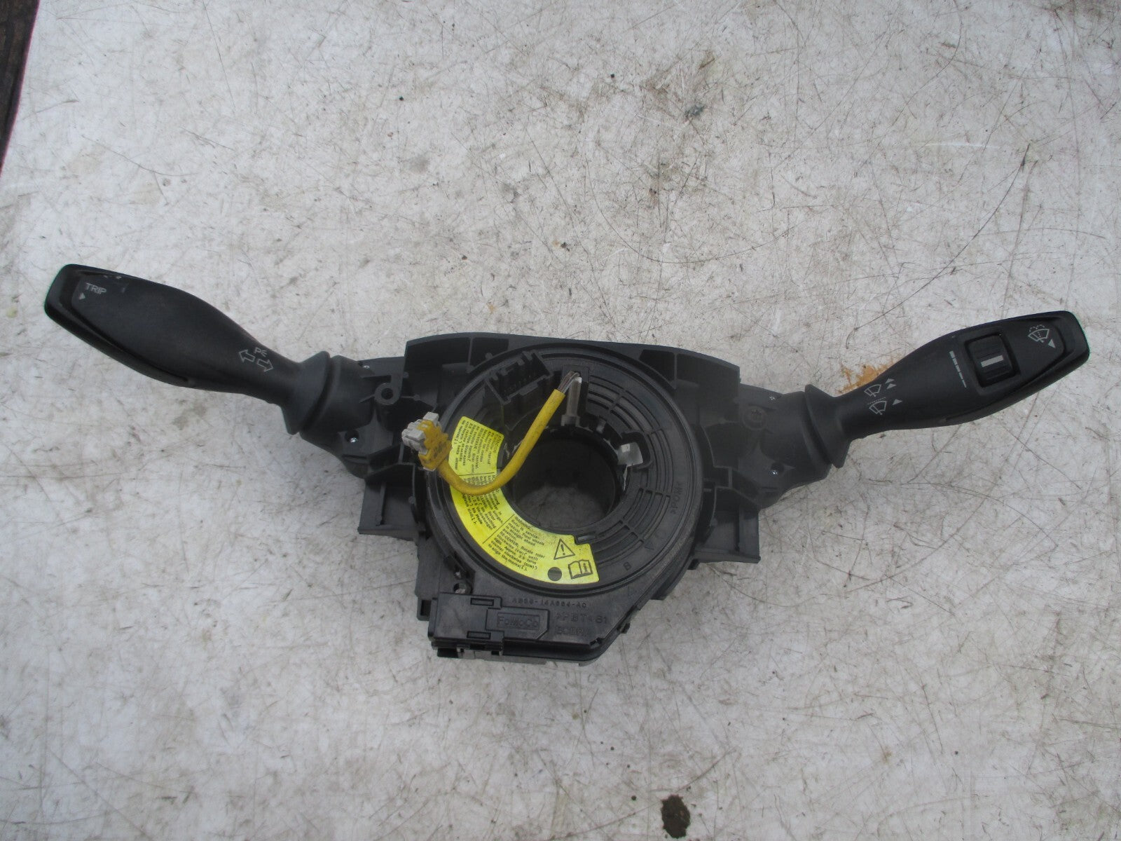 FORD KA + 2018 1.2 PETROL WIPER INDICATOR STALK SQUIB E4B513N064BB