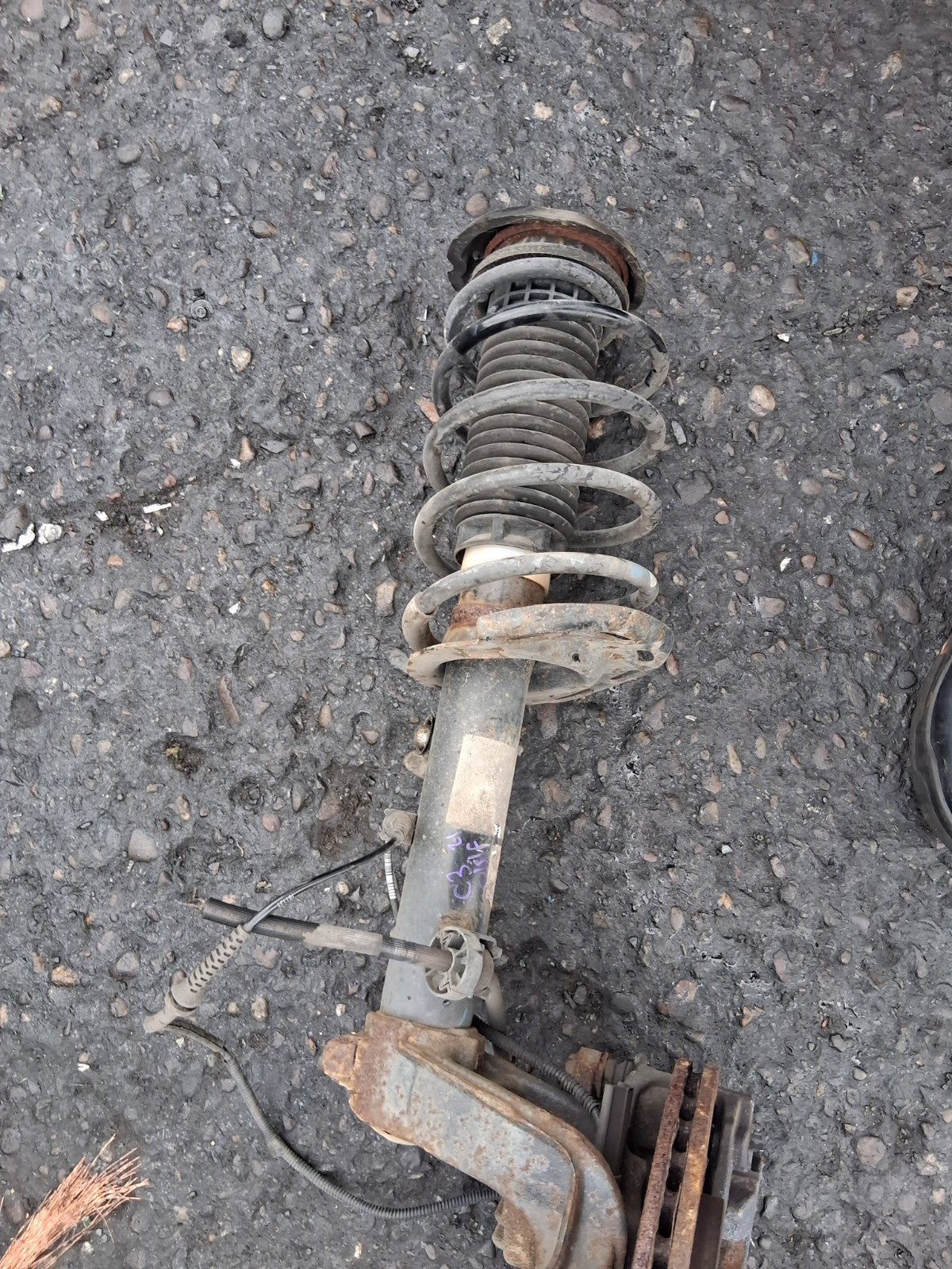 2021 CITROEN C3 MK3 OSF DRIVER SIDE FRONT RIGHT HUB LEG SHOCK 9811371180