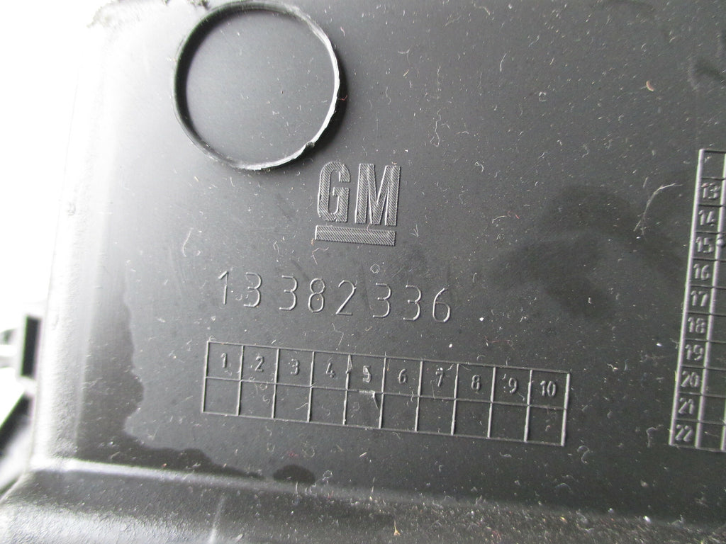 VAUXHALL CORSA E 2018 INTERIOR STORAGE COMPARTMENT GLOVEBOX GLOVE BOX 460029937