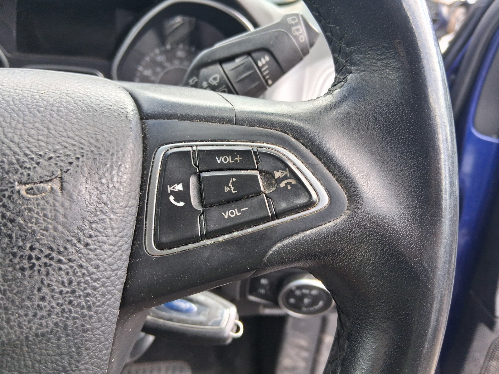 2015 FORD FOCUS MK3 3 SPOKE MULTI FUNCTION LEATHER STEERING WHEEL