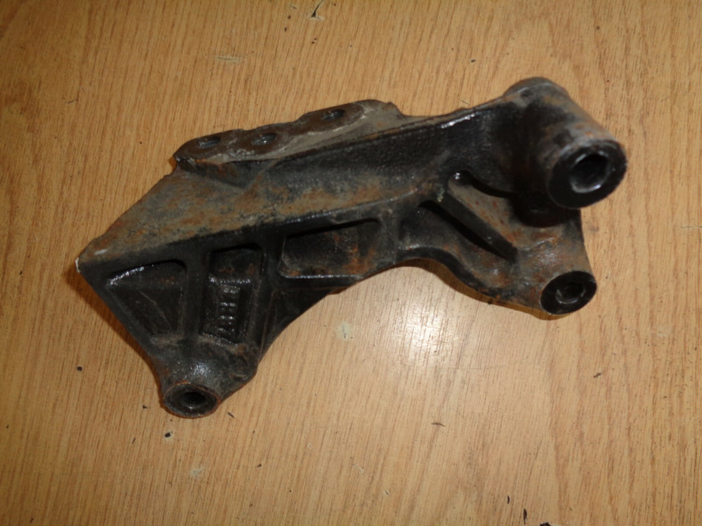 VAUXHALL ZAFIRA B 2013 1.8 ENGINE MOUNTING RHD 13257618
