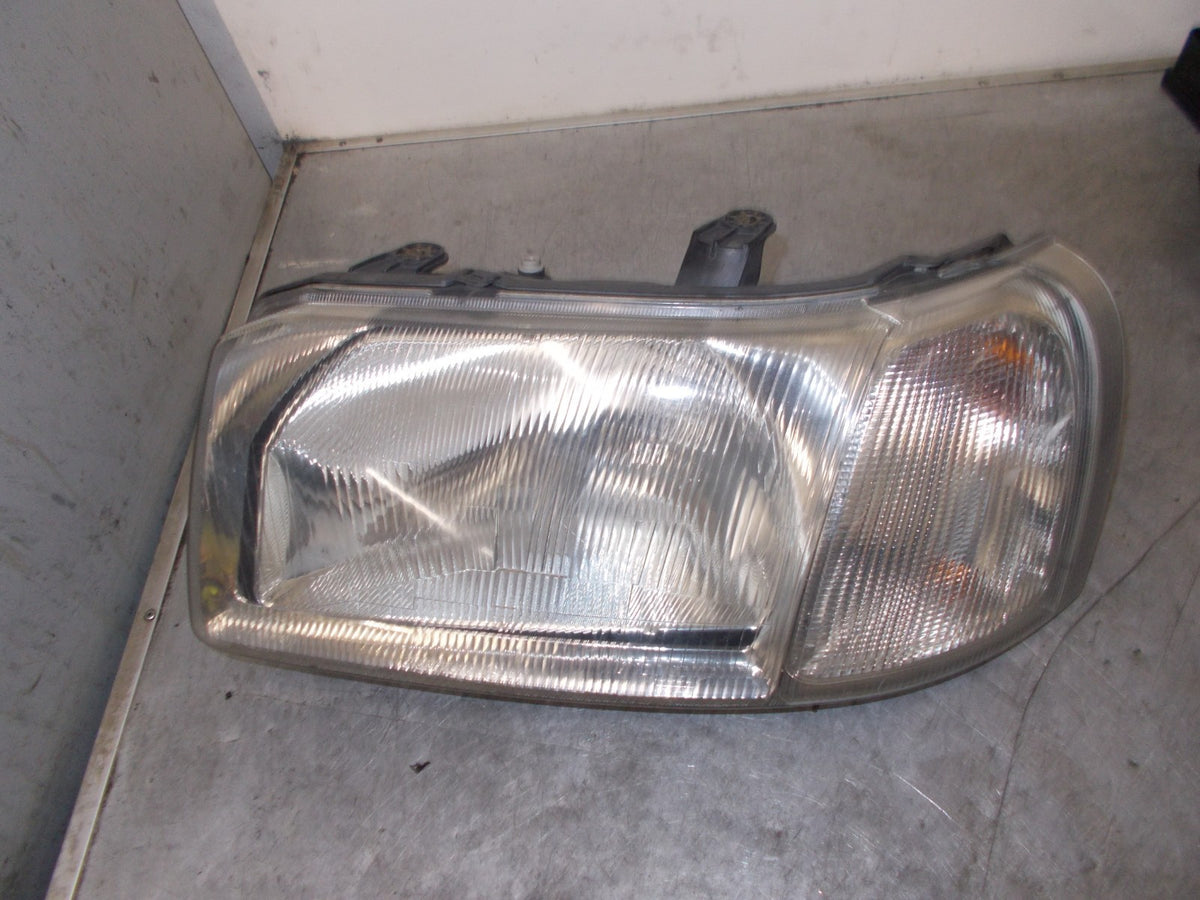 LAND ROVER L314 2002 MK1 PRE FACELIFT NS PASSENGER SIDE HEADLIGHT HEADLAMP