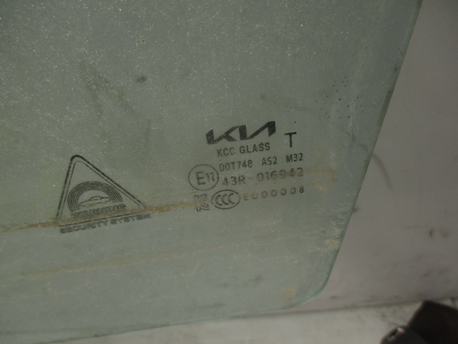 2021 KIA PICANTO MK3 NSF PASSENGER SIDE FRONT LEFT DOOR GLASS 43R016942