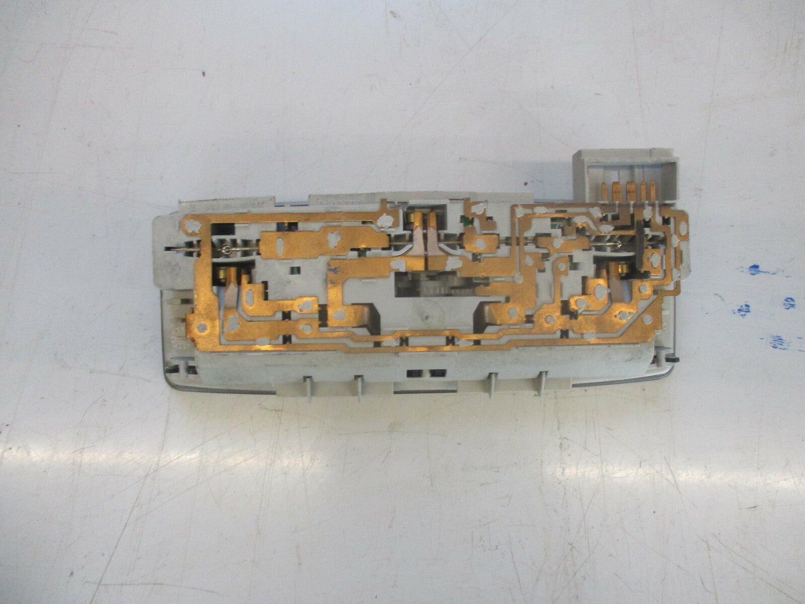 RENAULT LAGUNA MK2 INTERIOR ROOF CEILING MAP READING LIGHT 8200003036