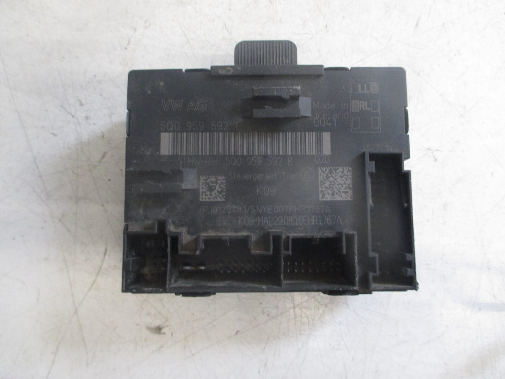 VOLKSWAGEN TIGUAN 2016 CONTROL MODULE 5Q0959592B