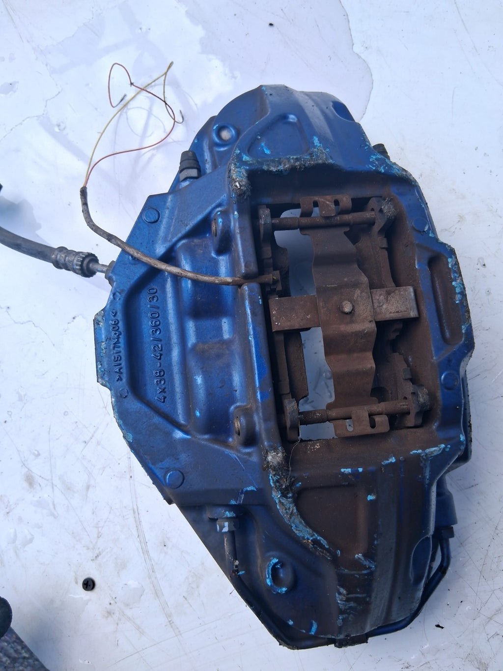 2024 BMW 2 SERIES NSF FRONT NEAR LEFT PASSENGER SIDE CALIPER 687985307