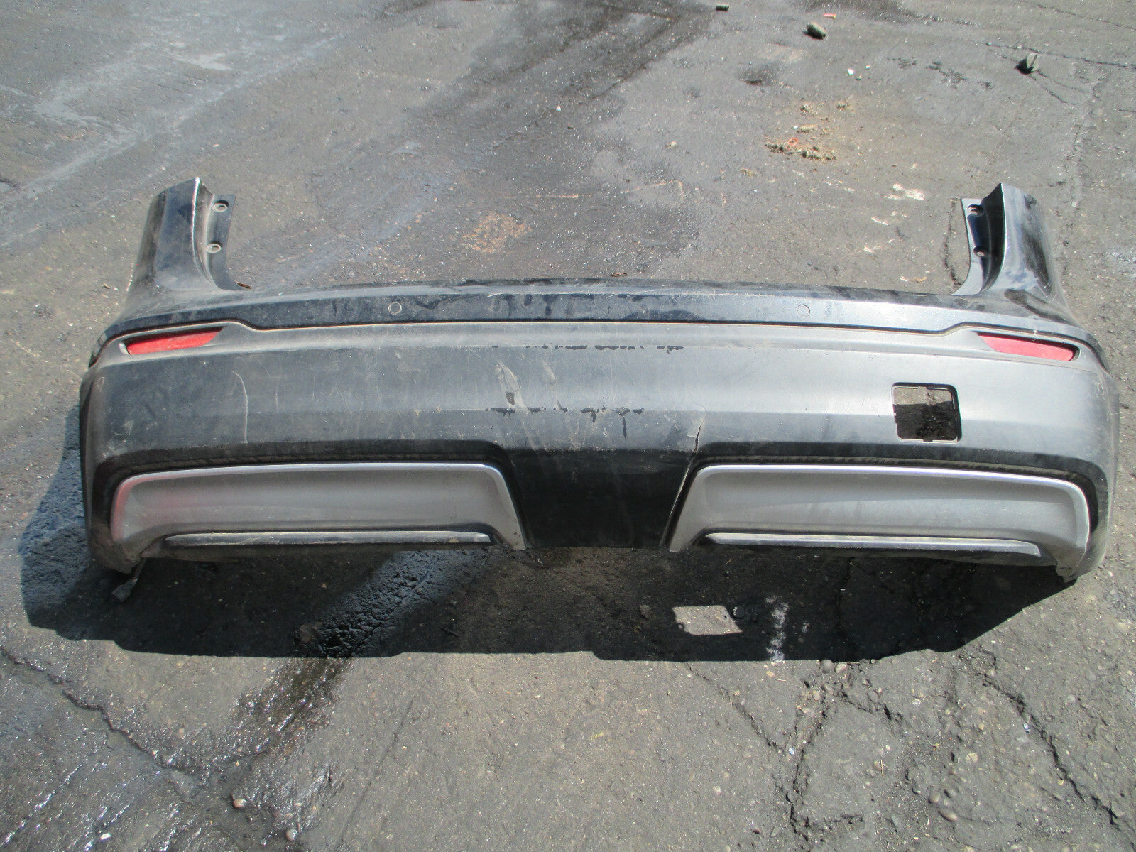 NISSAN QASHQAI MK2 2017 REAR COMPLETE BUMPER + PDC SENSOR 24093HV00A