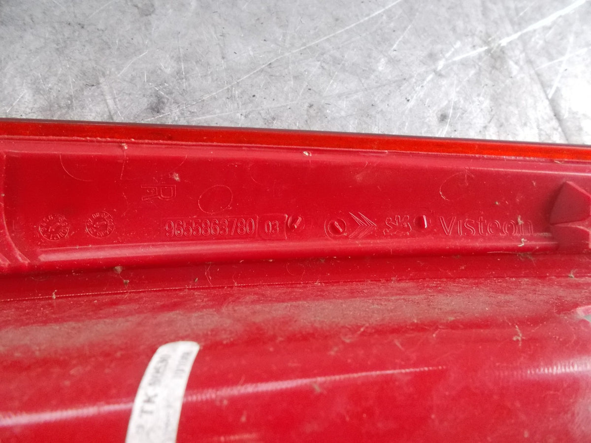 CITROEN C4 OS/ DRIVER SIDE REAR UPPER REFLECTOR 4CZX13404D