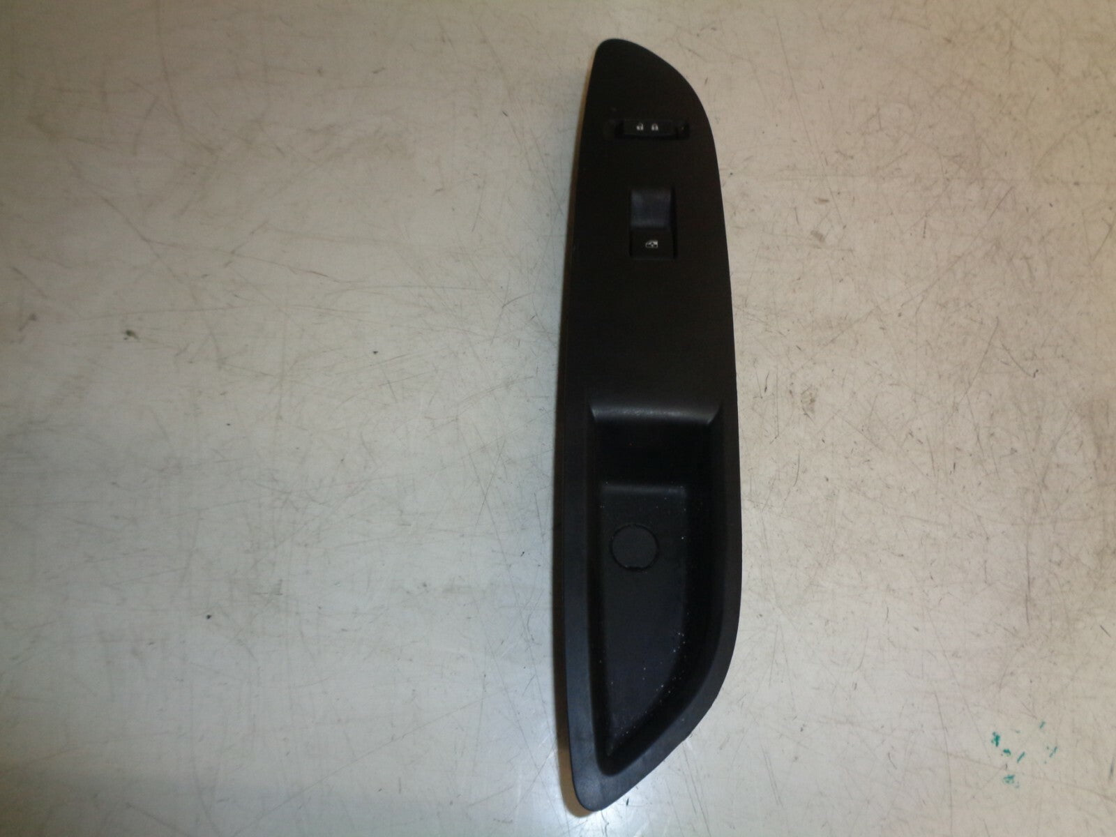 VAUXHALL MOKKA 2013 MK1 PASSENGER SIDE FRONT DOOR WINDOW SWITCH AV21K693600R