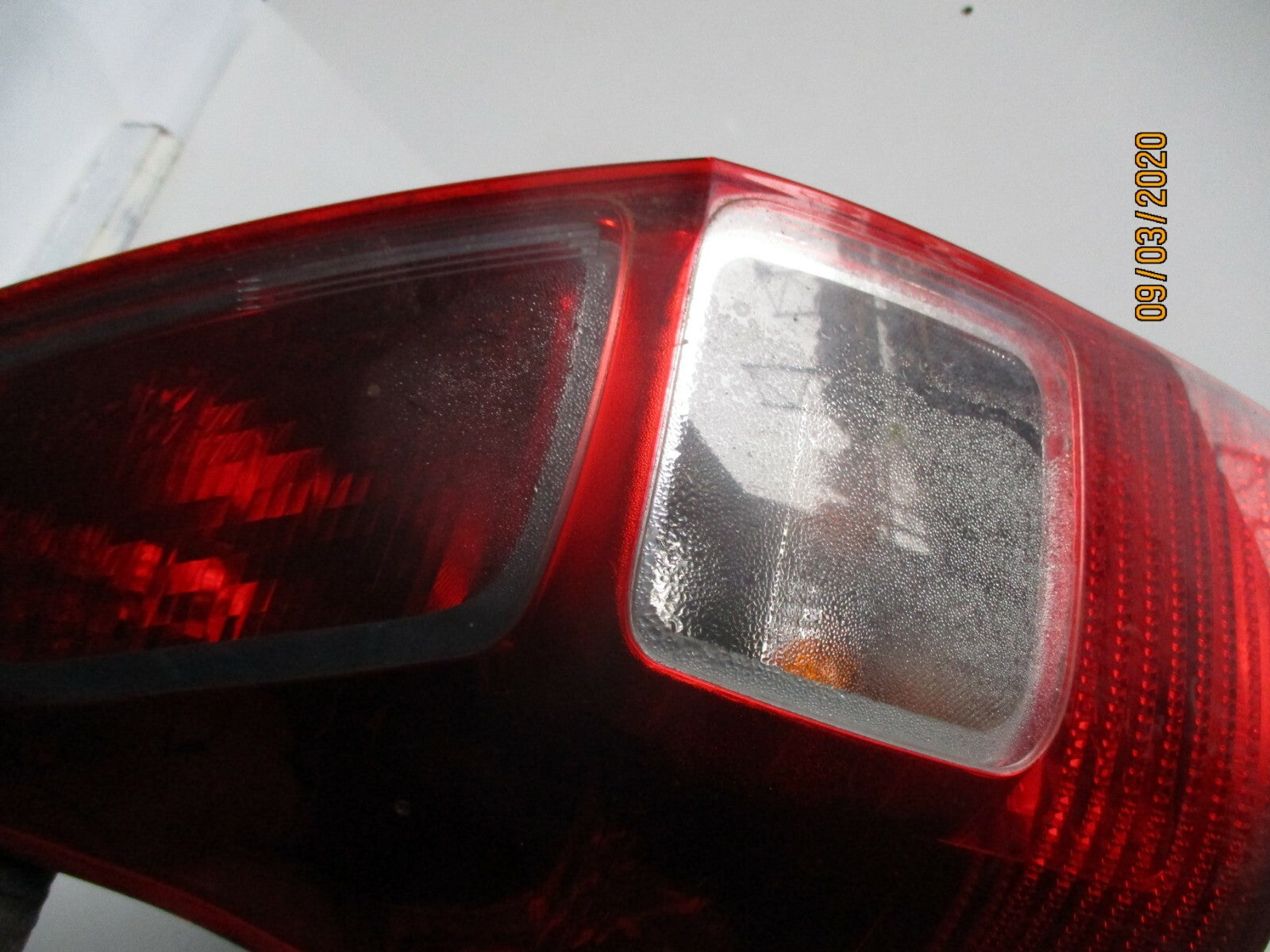 RENAULT MEGANE MK2 ESTATE 2007 NSR PASSENGER SIDE REAR BRAKE LIGHT 8200417349