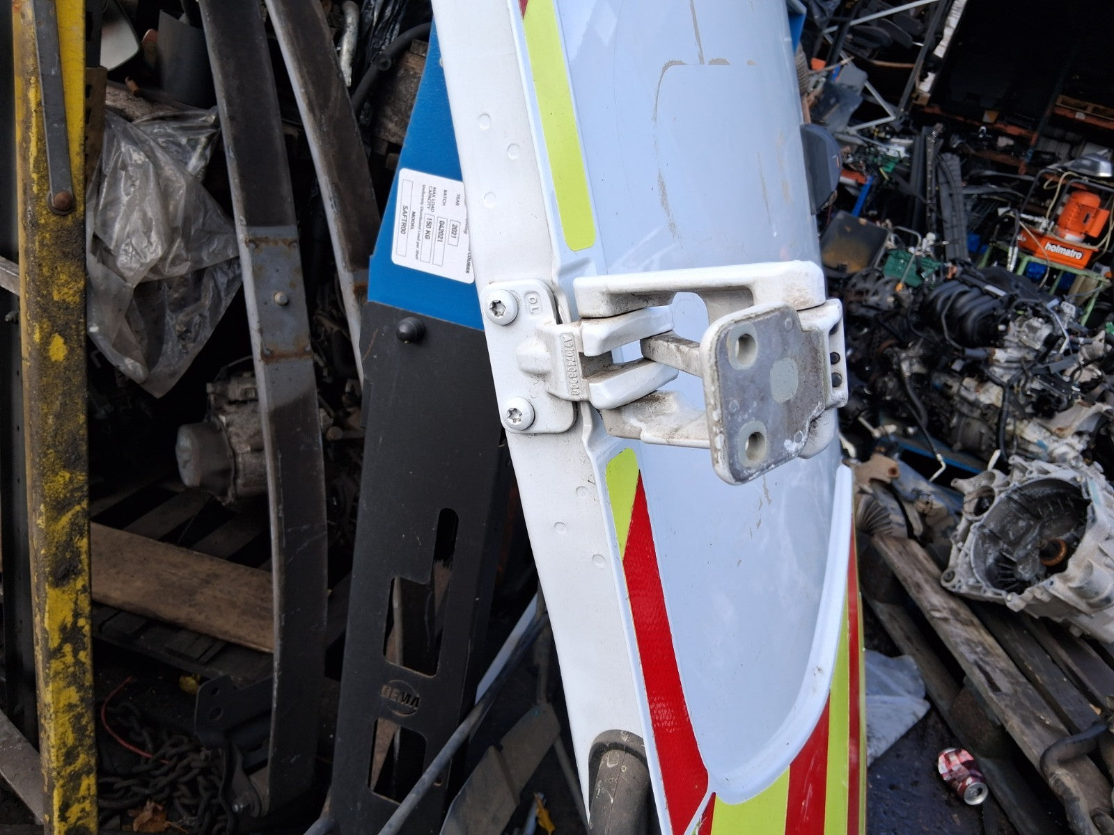 2023 MERCEDES BENZ SPRINTER W907 NSR PASSENGER SIDE REAR LEFT PAIR OF HINGES