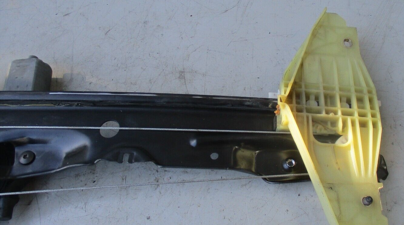 VAUXHALL VIVARO 2021 OSF DRIVERS SIDE FRONT WINDOW MOTOR REGULATOR 9829503580