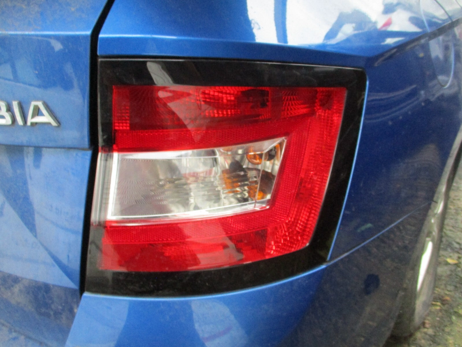 2019 SKODA FABIA MK3 NJ ESTATE OSR DRIVER SIDE REAR TAIL LIGHT LAMP