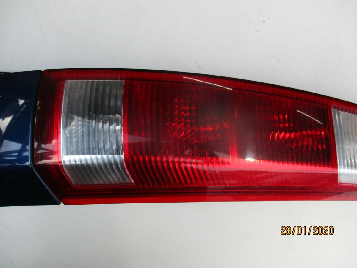 VAUXHALL MERIVA A MK1 2005 OSR DRIVER SIDE REAR BRAKE LIGHT TRIM BLUE 93294346