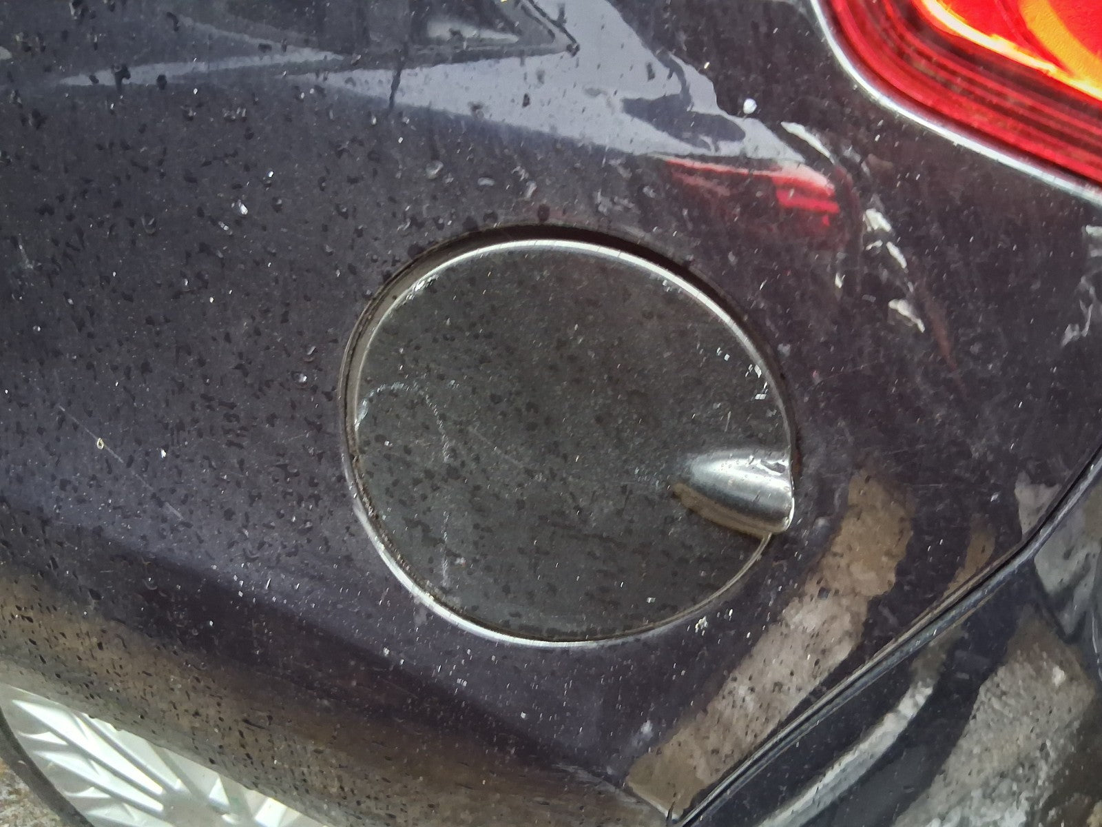2014 FORD FIESTA MK7 FUEL FLAP LID COVER PANTHER BLACK METALLIC DC