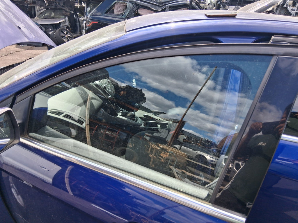 2015 FORD FOCUS MK3 HATCHBACK NSF PASSENGER SIDE FRONT WINDOW GLASS