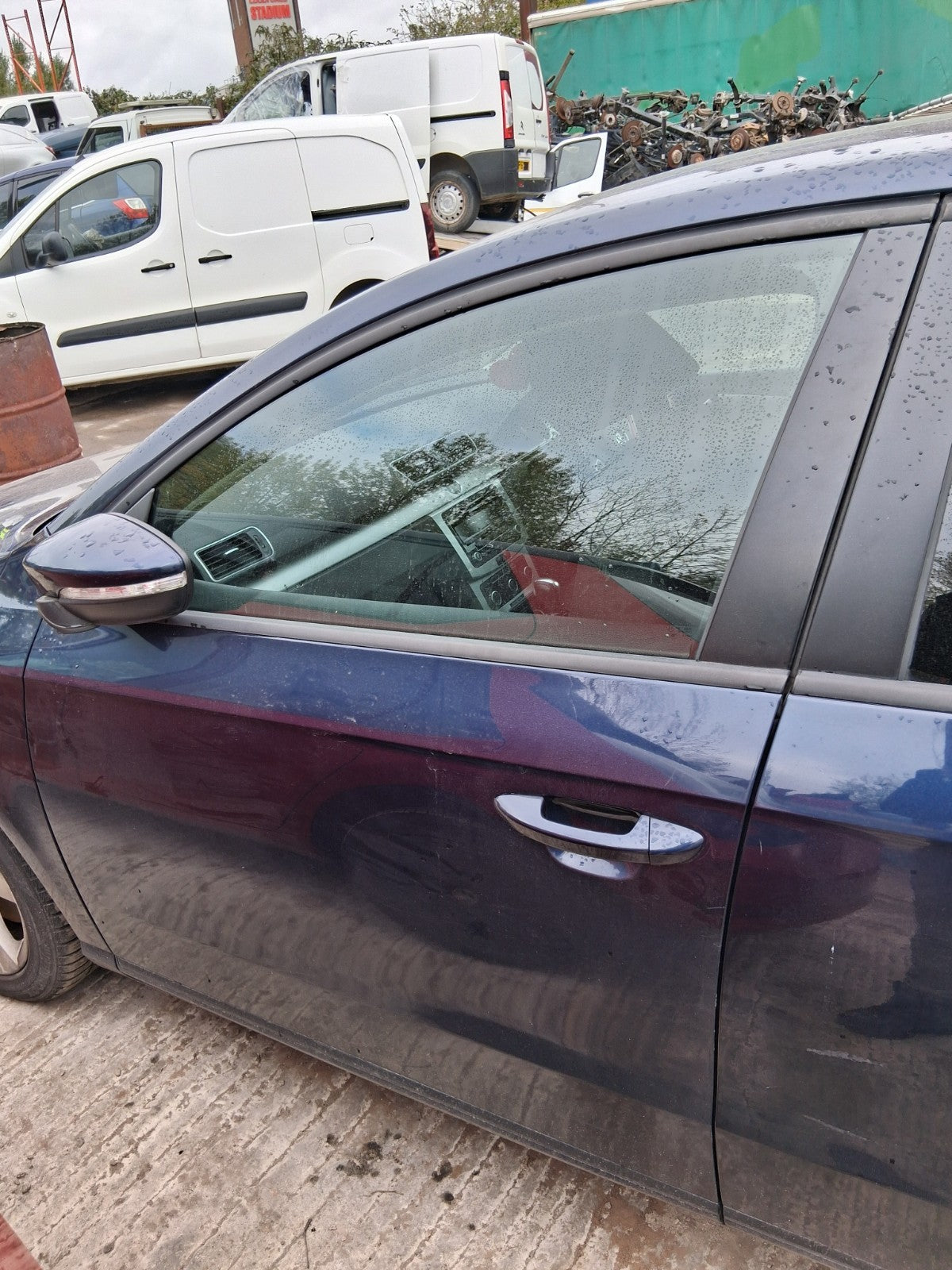 2014 VW VOLKSWAGEN PASSAT B7 SALOON NSF PASSENGER SIDE FRONT LEFT BARE DOOR BLUE