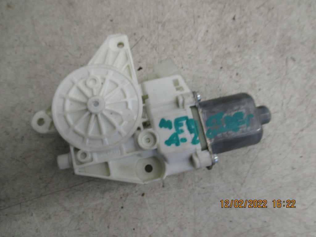 MERCEDES-BENZ A-CLASS 2016 MK3 W176 OSF FRONT DRIVER SIDE WINDOW MOTOR