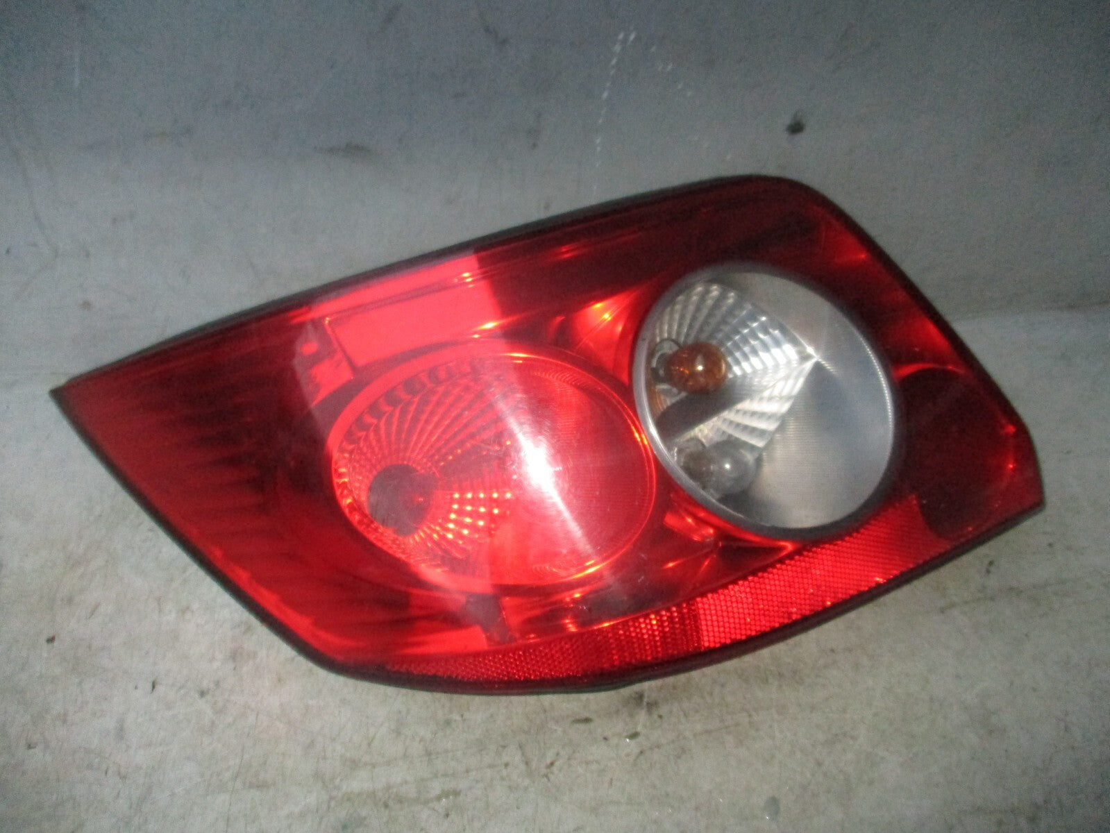 RENAULT MEGANE 2007 MK2 CONVERTIBLE NSR PASSENGER SIDE REAR TAIL LIGHT LAMP
