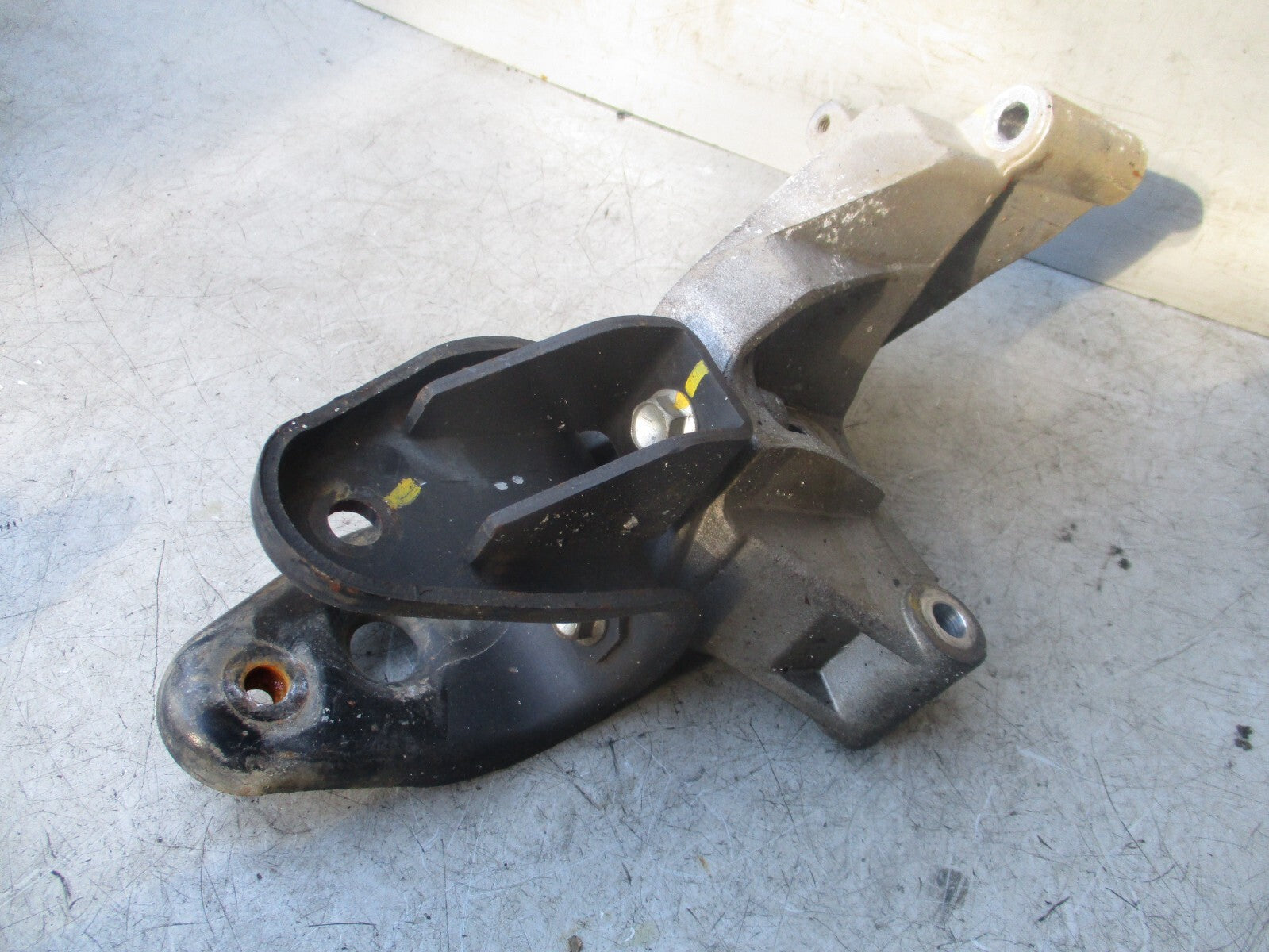 SUZUKI SWIFT MK3 2017 1.2 PETROL OS DRIVER SIDE FRONT ENGINE MOUNT 1175169LA2